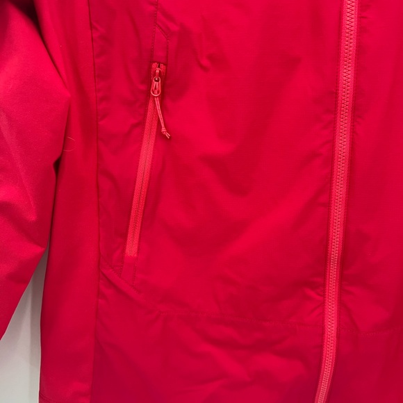Arc’teryx Atom SL lightweight hooded jacket - Picture 6 of 13